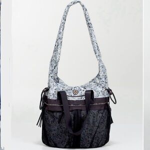 Lululemon Yin To Yang Hobo Beach / Gym Tote Bag Crossbody